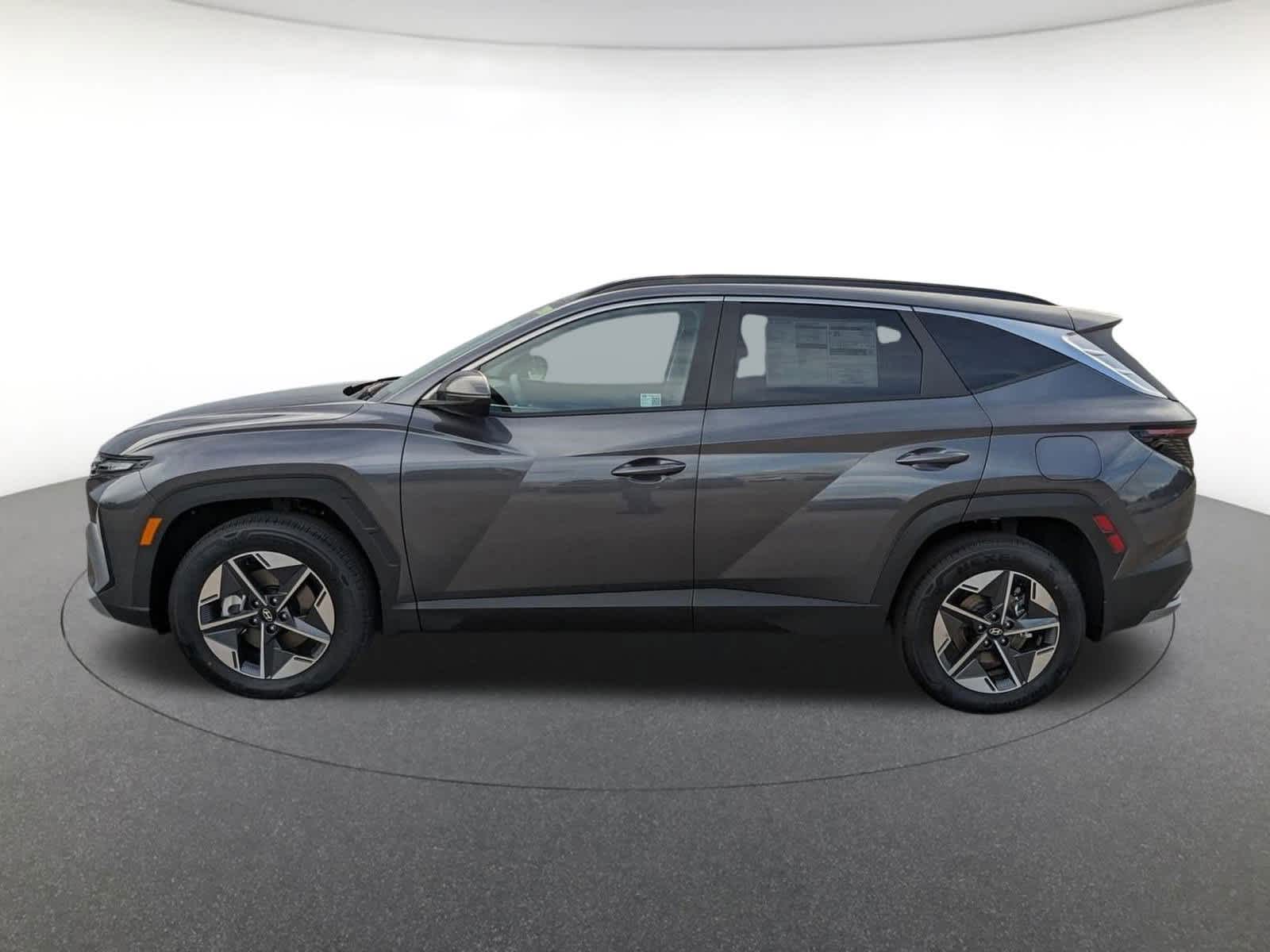 new 2025 Hyundai Tucson Hybrid car, priced at $38,500