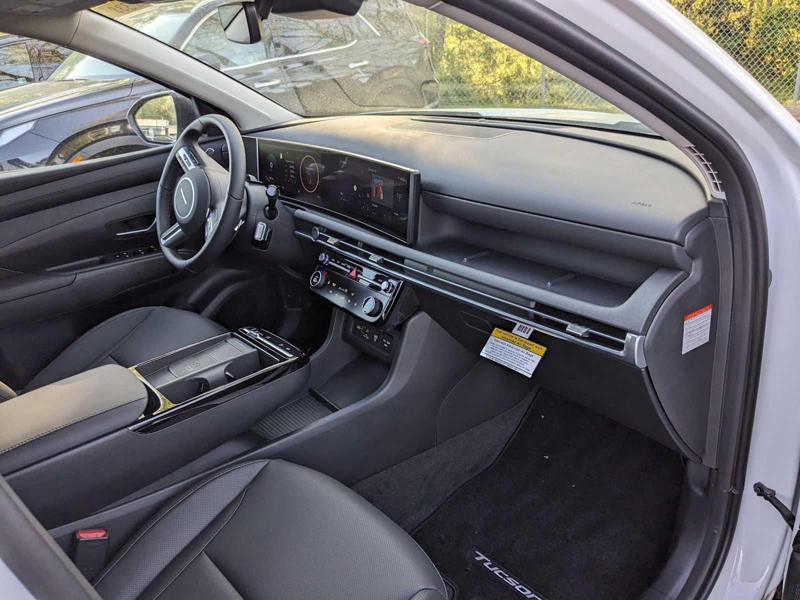 new 2025 Hyundai Tucson Hybrid car, priced at $37,643