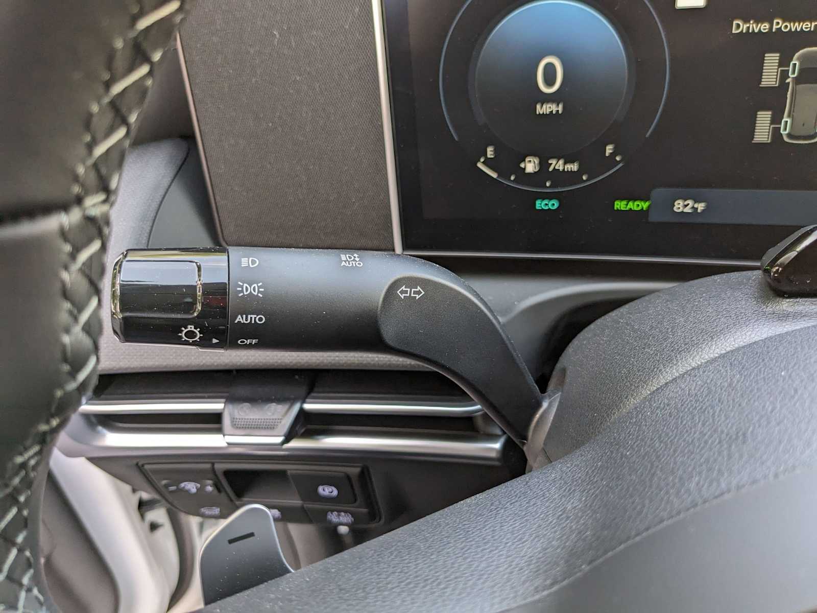 new 2025 Hyundai Tucson Hybrid car, priced at $37,715