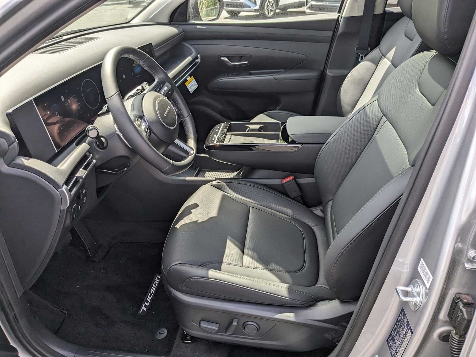 new 2025 Hyundai Tucson Hybrid car, priced at $37,163