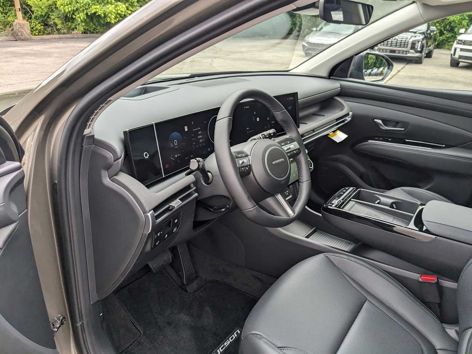 new 2025 Hyundai Tucson Hybrid car, priced at $43,385