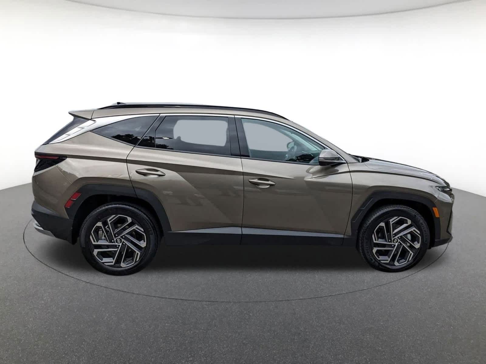new 2025 Hyundai Tucson Hybrid car, priced at $43,385