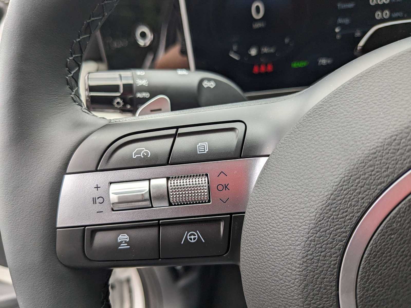new 2025 Hyundai Tucson Hybrid car, priced at $43,830