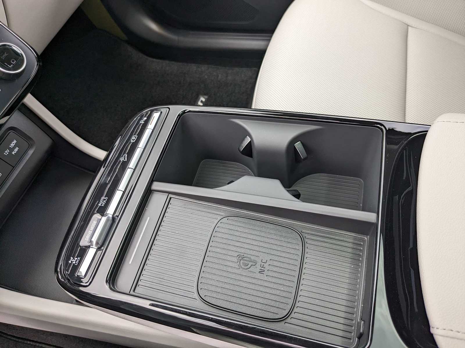 new 2025 Hyundai Tucson Hybrid car, priced at $43,830