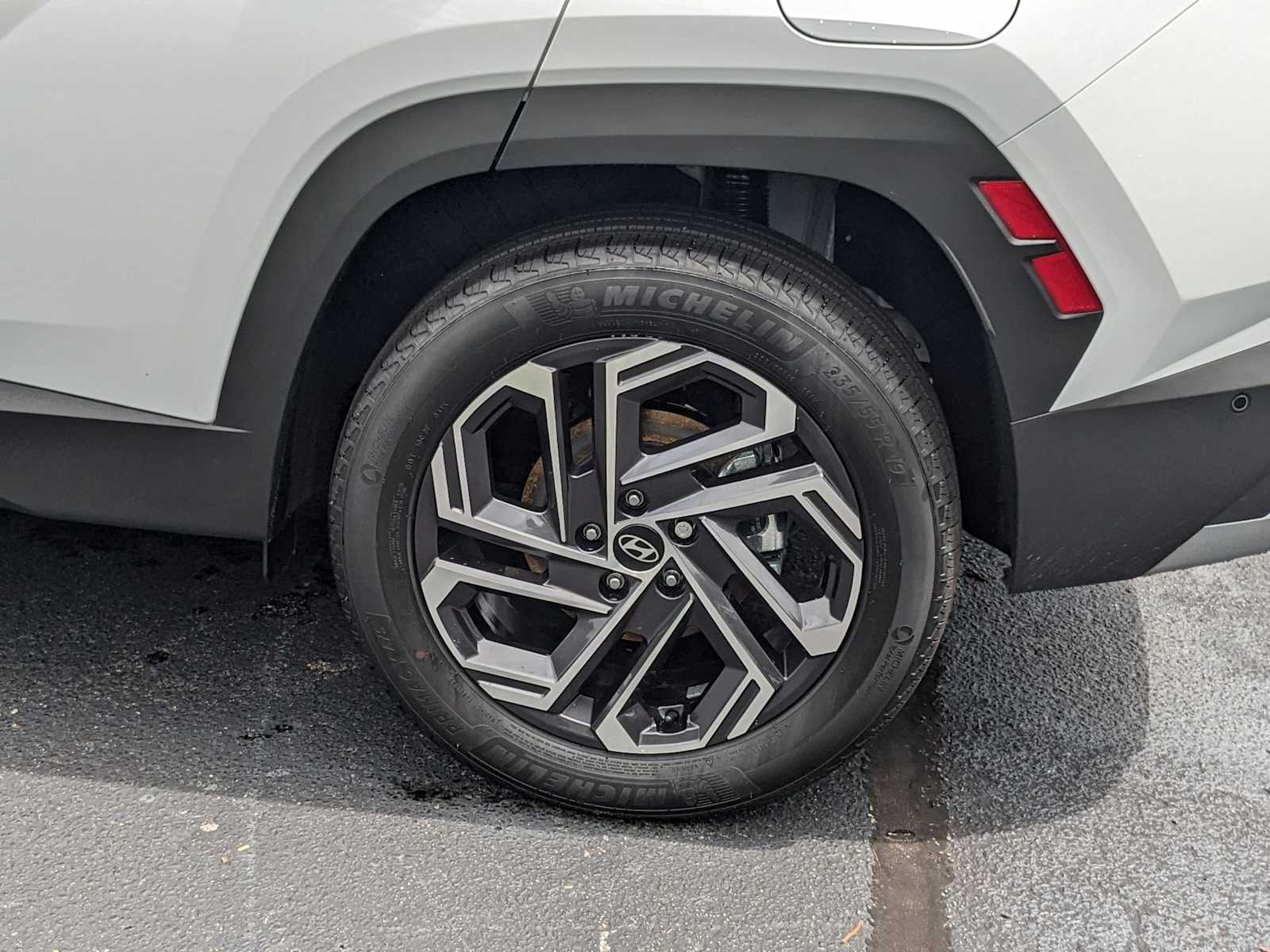 new 2025 Hyundai Tucson Hybrid car, priced at $43,830