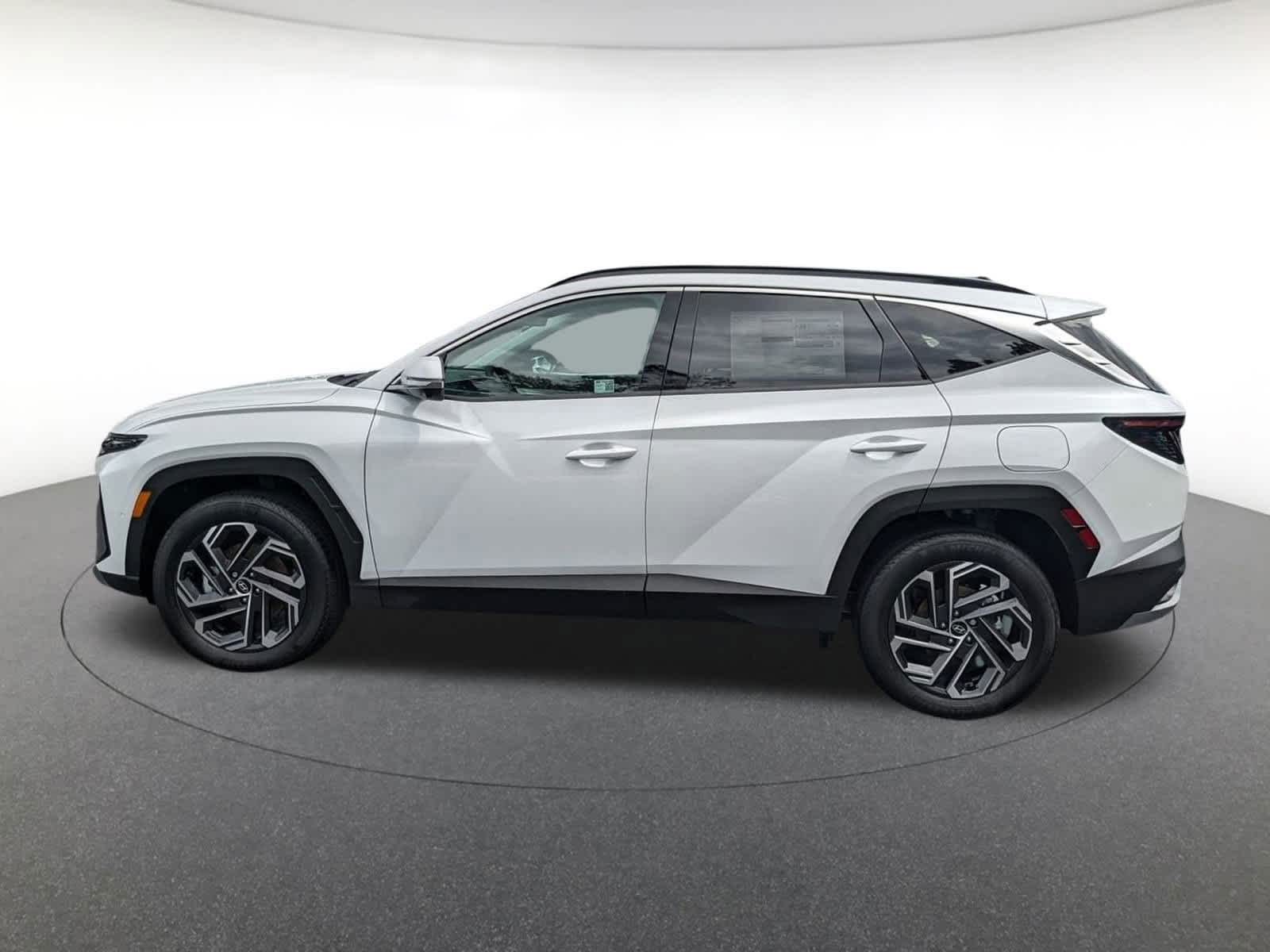 new 2025 Hyundai Tucson Hybrid car, priced at $43,830