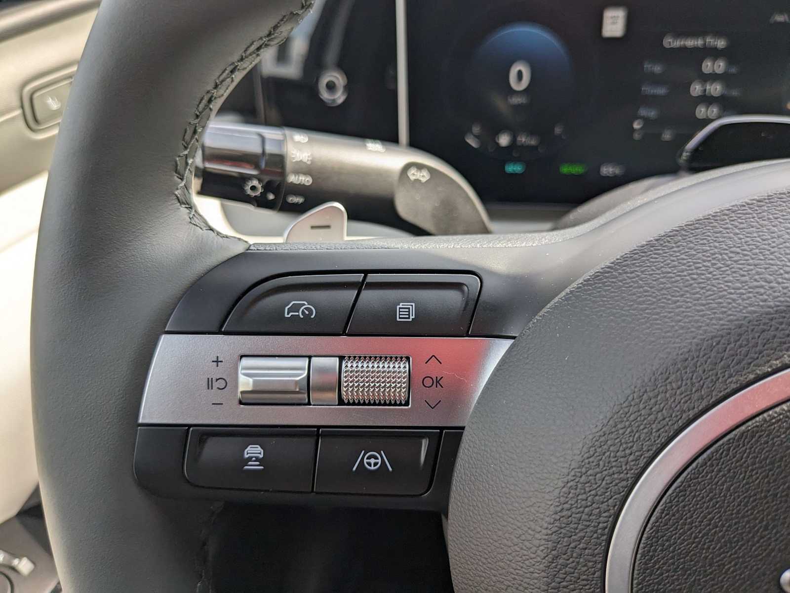 new 2025 Hyundai Tucson Hybrid car, priced at $43,885