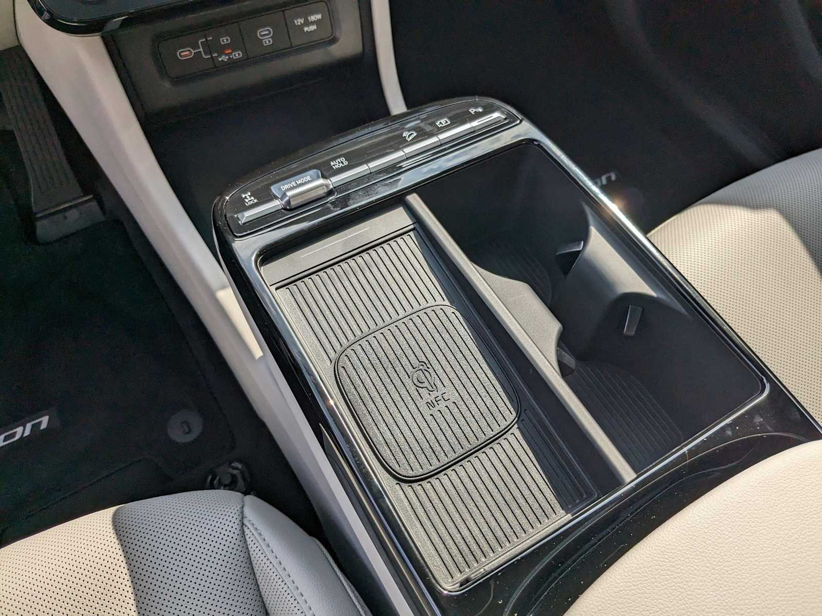 new 2025 Hyundai Tucson Hybrid car, priced at $43,885