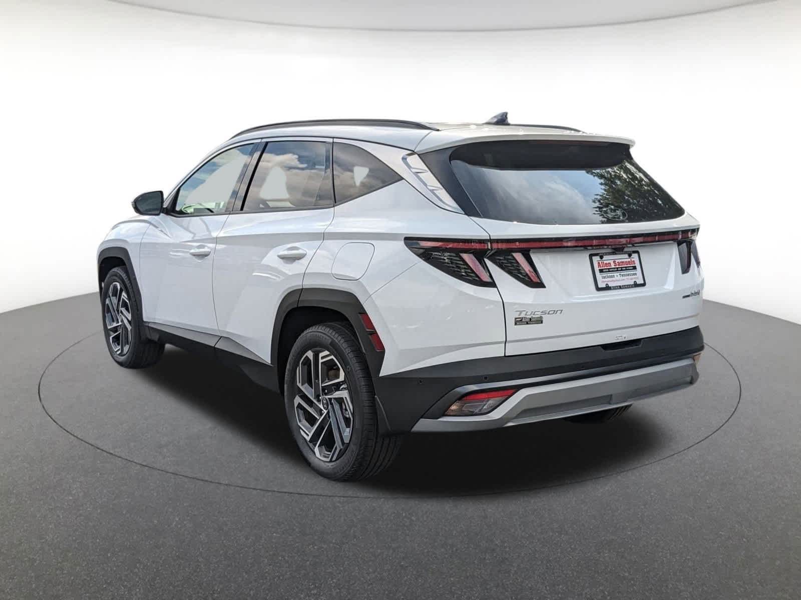 new 2025 Hyundai Tucson Hybrid car, priced at $43,885