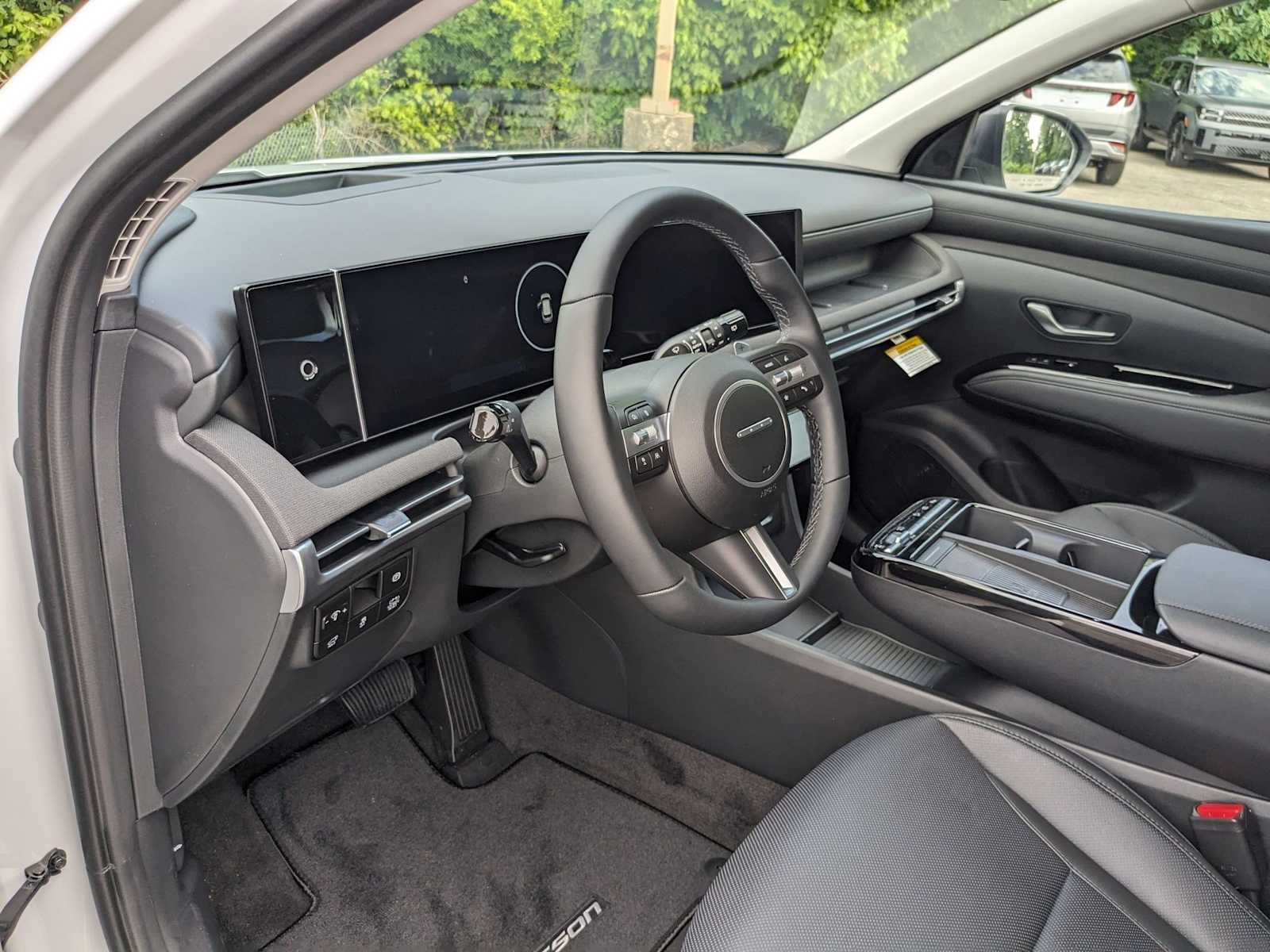 new 2025 Hyundai Tucson Hybrid car, priced at $43,830