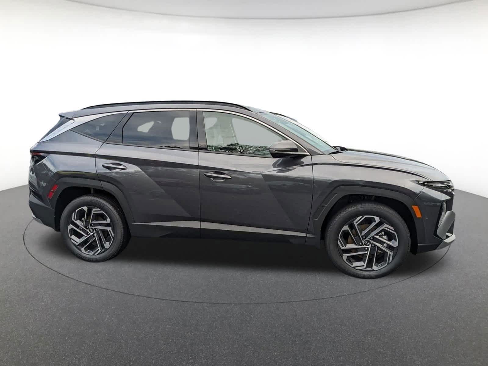 new 2025 Hyundai Tucson Hybrid car, priced at $43,350