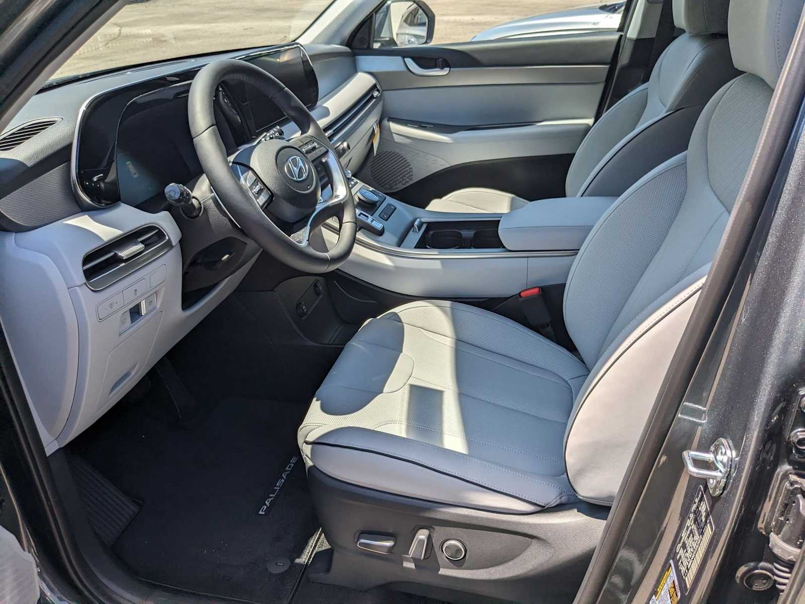 new 2025 Hyundai Palisade car, priced at $40,656