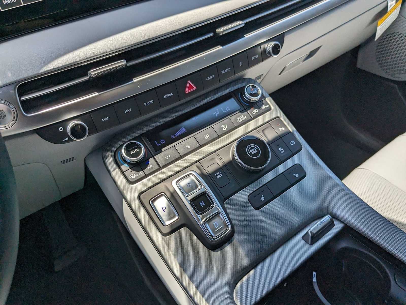 new 2025 Hyundai Palisade car, priced at $40,656
