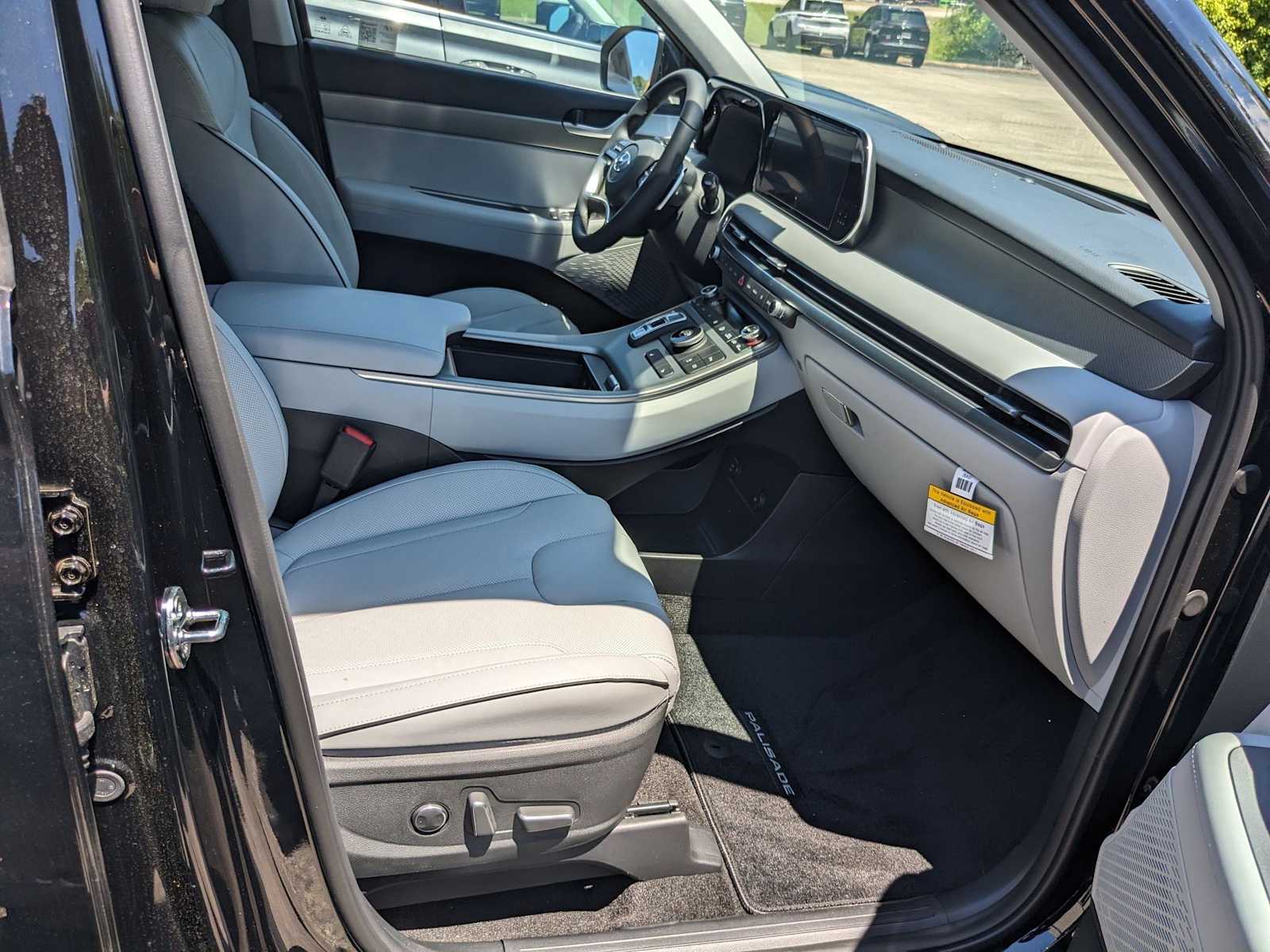 new 2025 Hyundai Palisade car, priced at $40,659