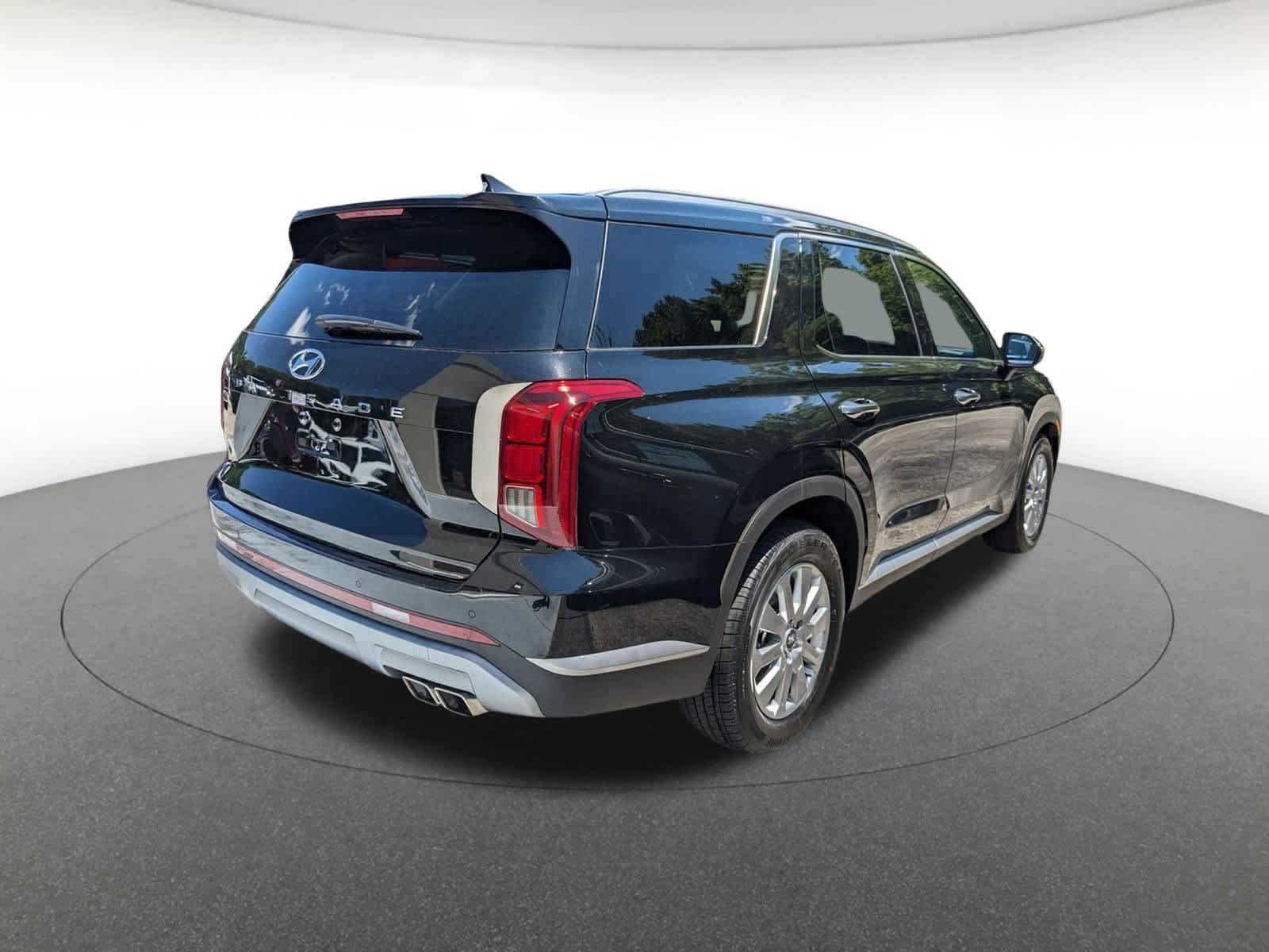 new 2025 Hyundai Palisade car, priced at $40,659