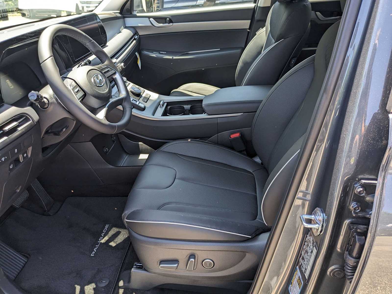 new 2025 Hyundai Palisade car, priced at $43,305