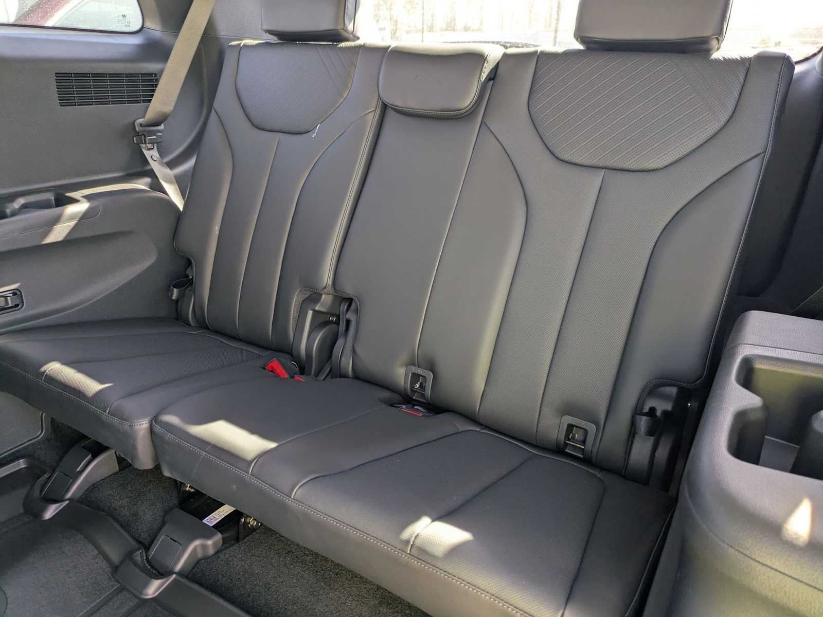 new 2025 Hyundai Palisade car, priced at $45,326