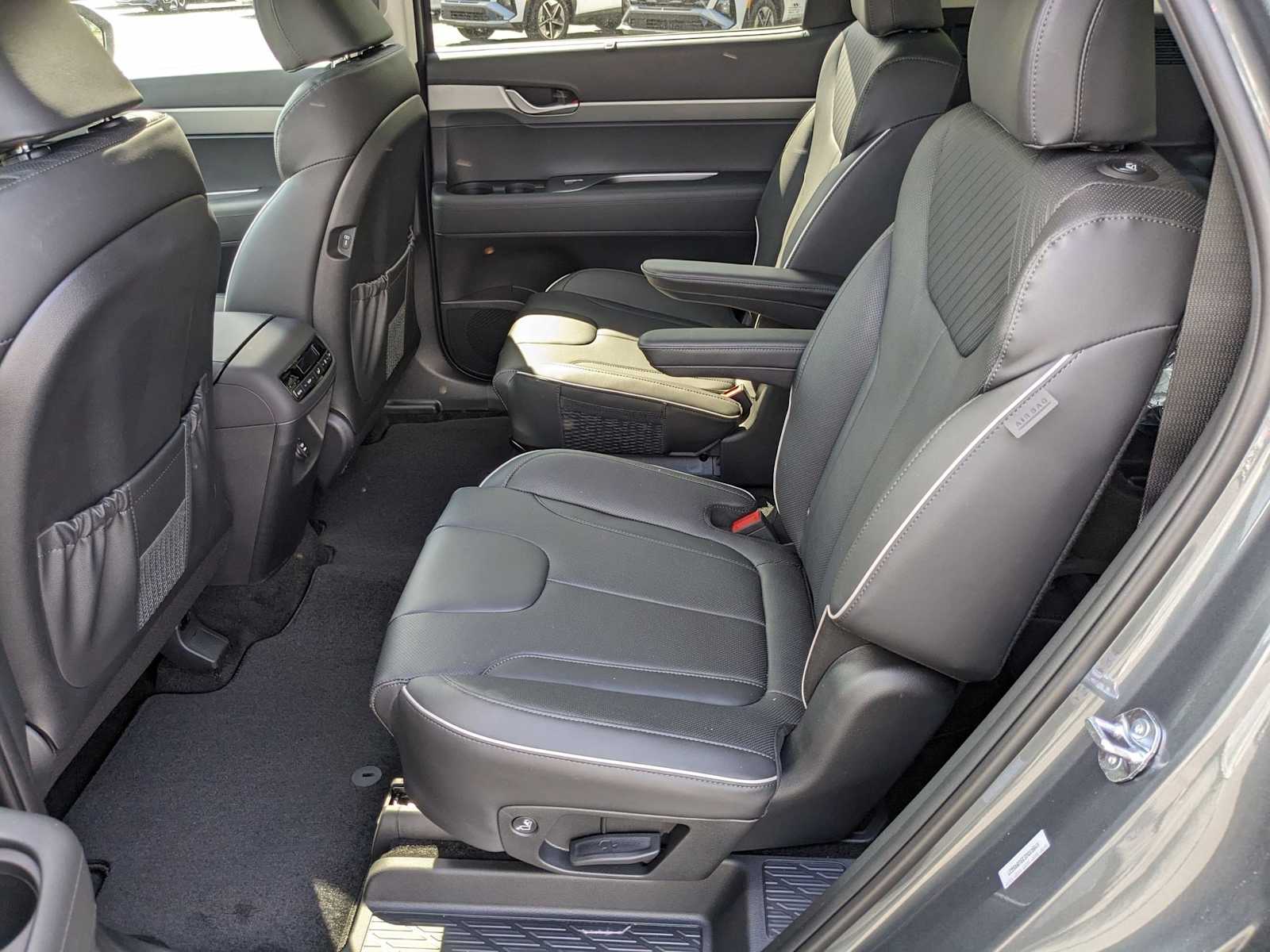 new 2025 Hyundai Palisade car, priced at $45,246