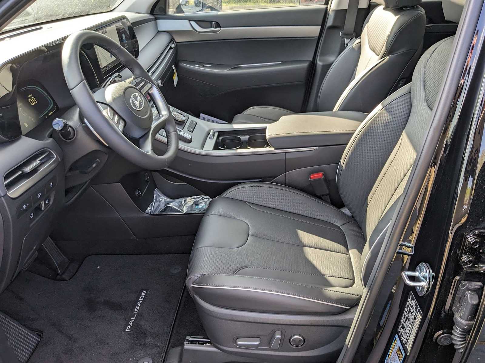 new 2025 Hyundai Palisade car, priced at $45,294
