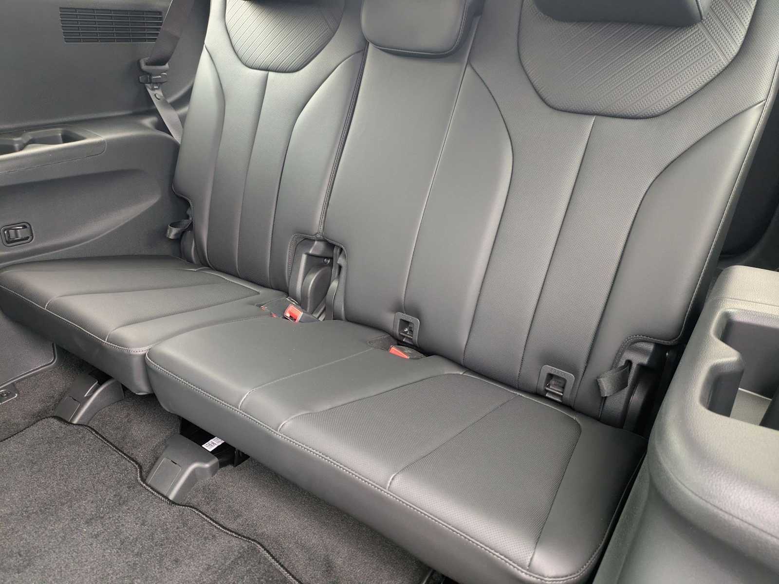 new 2025 Hyundai Palisade car, priced at $45,248