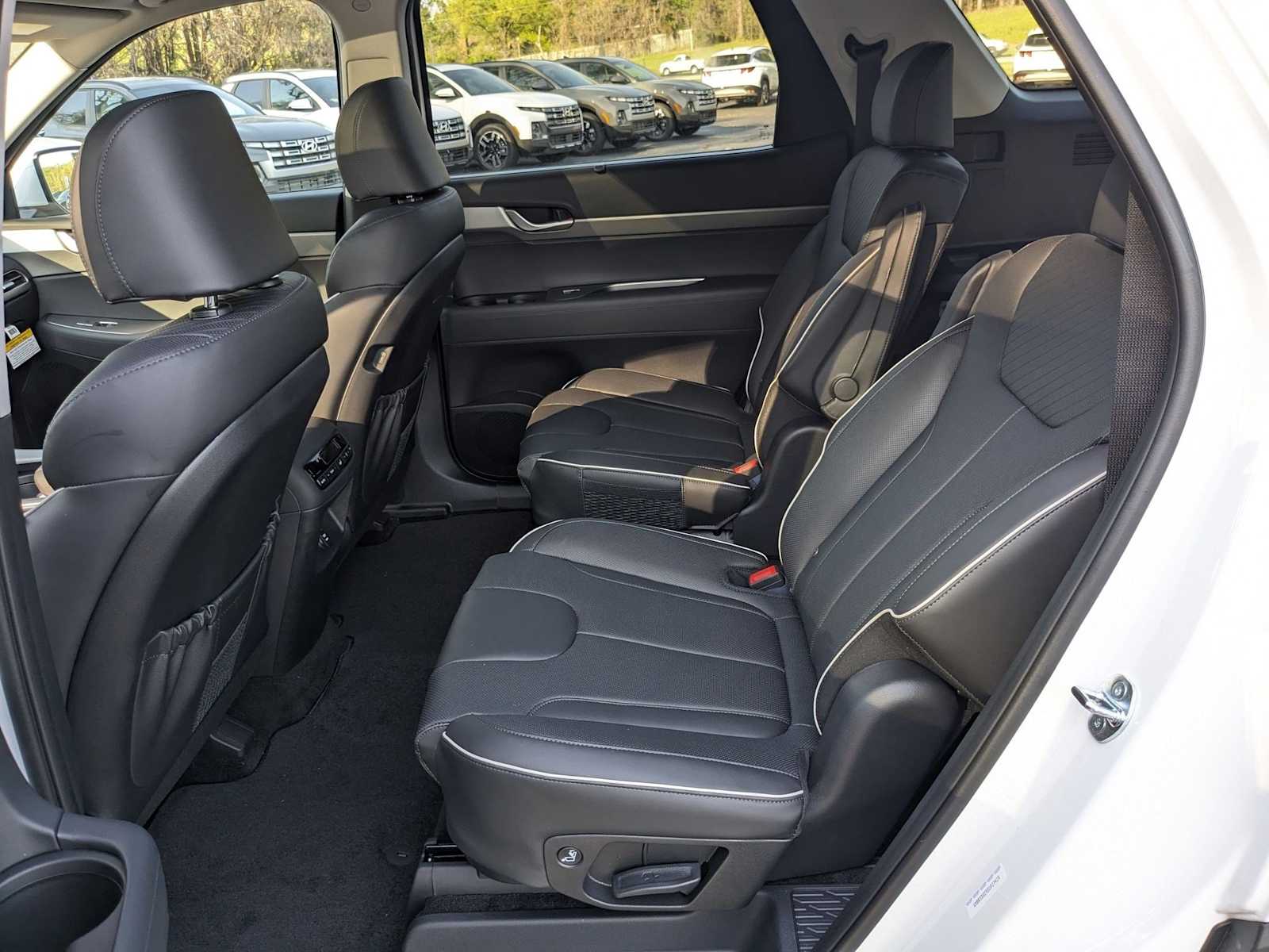 new 2025 Hyundai Palisade car, priced at $45,682