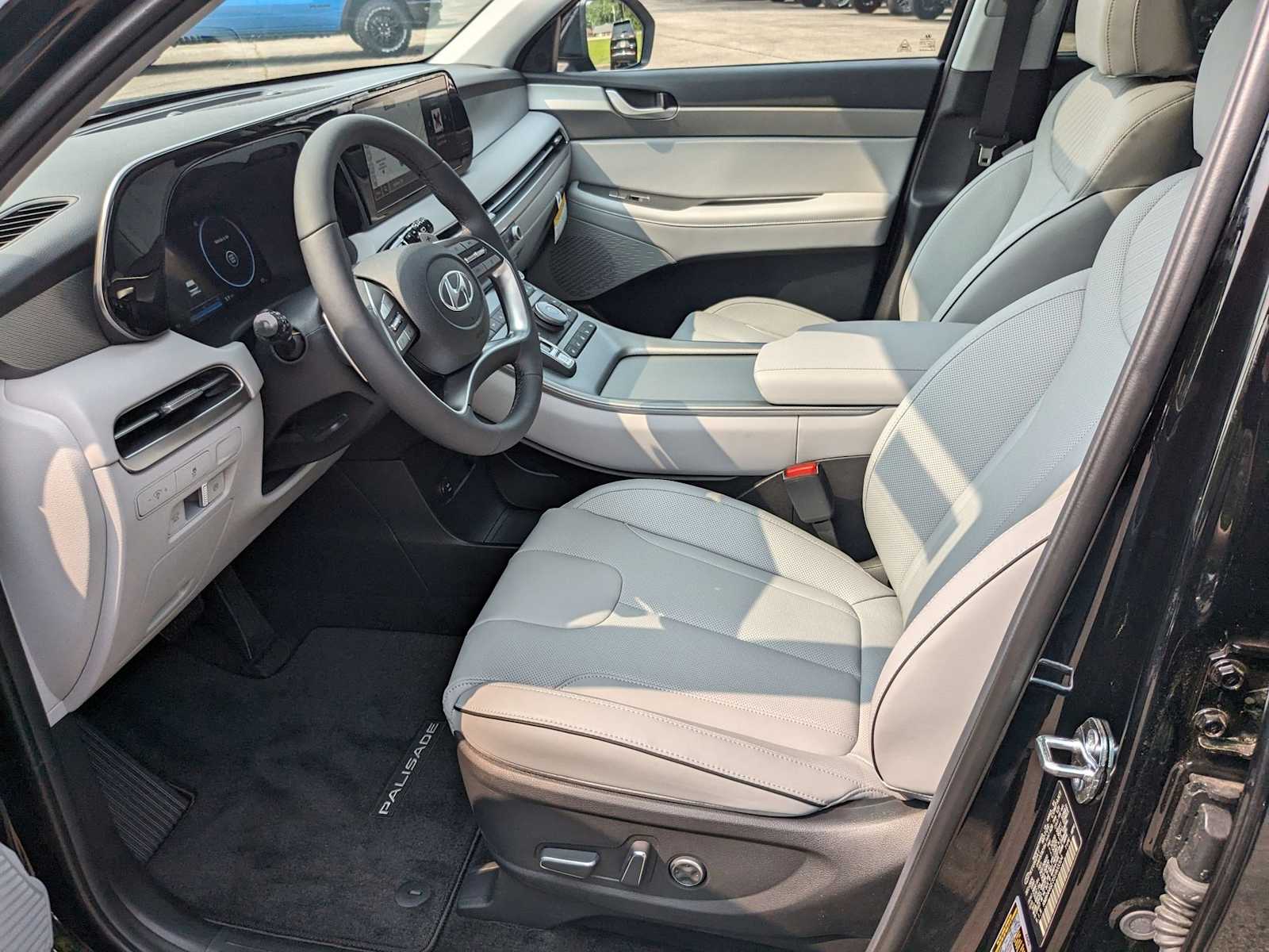 new 2025 Hyundai Palisade car, priced at $44,952