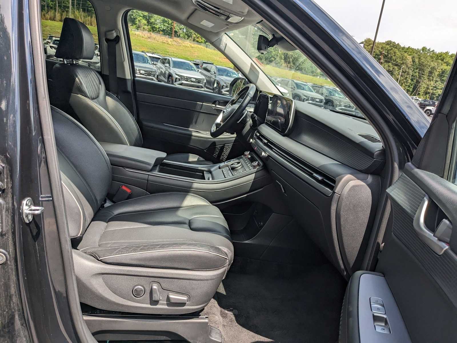 used 2024 Hyundai Palisade car, priced at $37,500