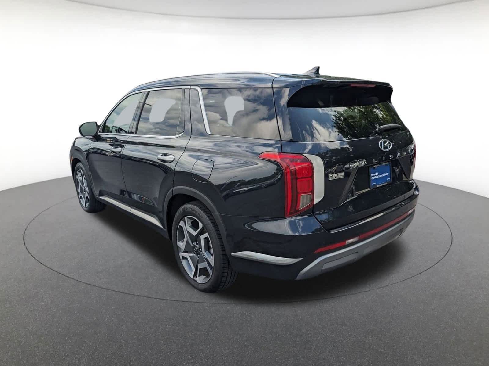 used 2024 Hyundai Palisade car, priced at $37,500