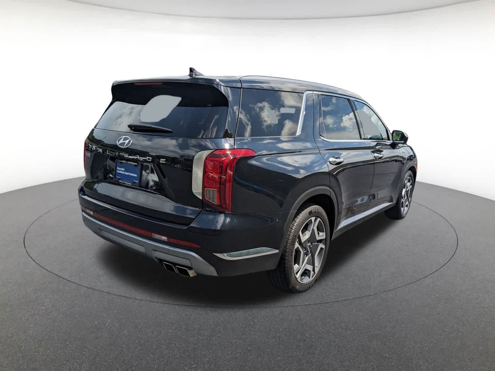 used 2024 Hyundai Palisade car, priced at $37,500