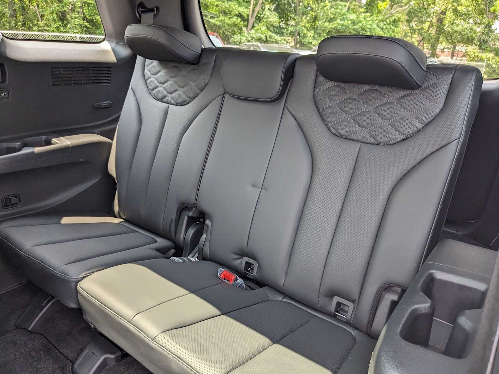 used 2022 Hyundai Palisade car, priced at $35,100