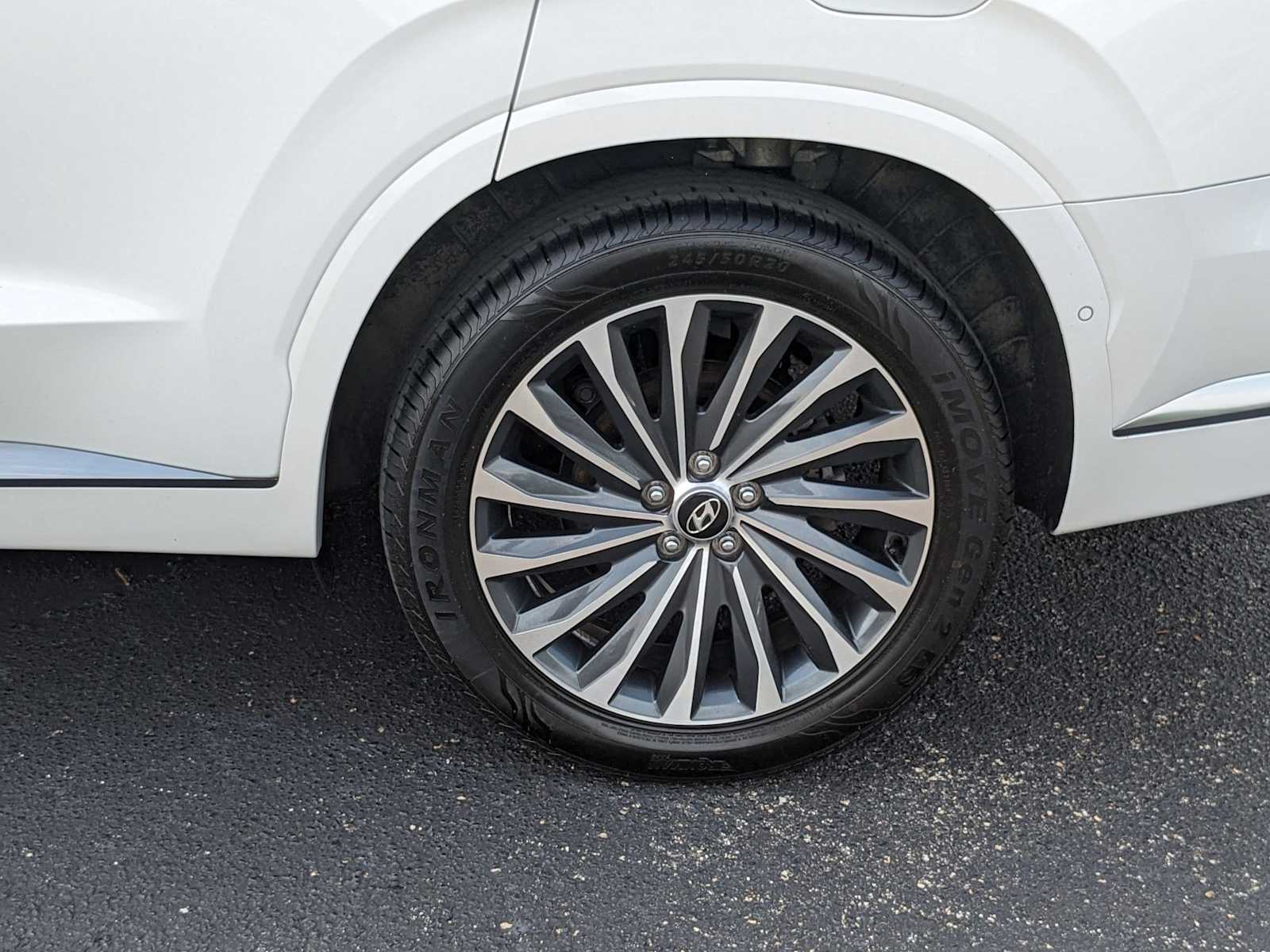 used 2024 Hyundai Palisade car, priced at $39,900