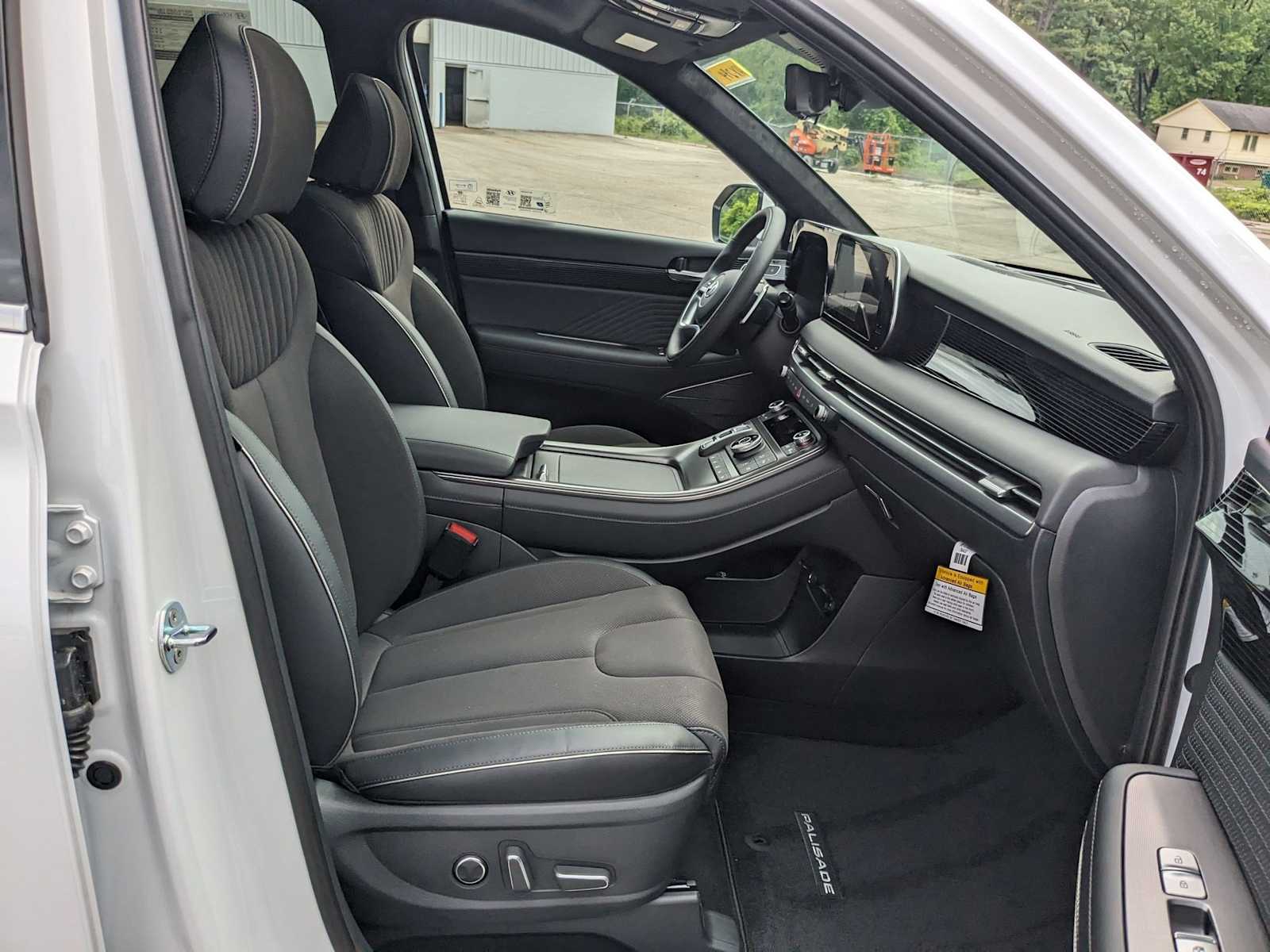 new 2025 Hyundai Palisade car, priced at $54,823