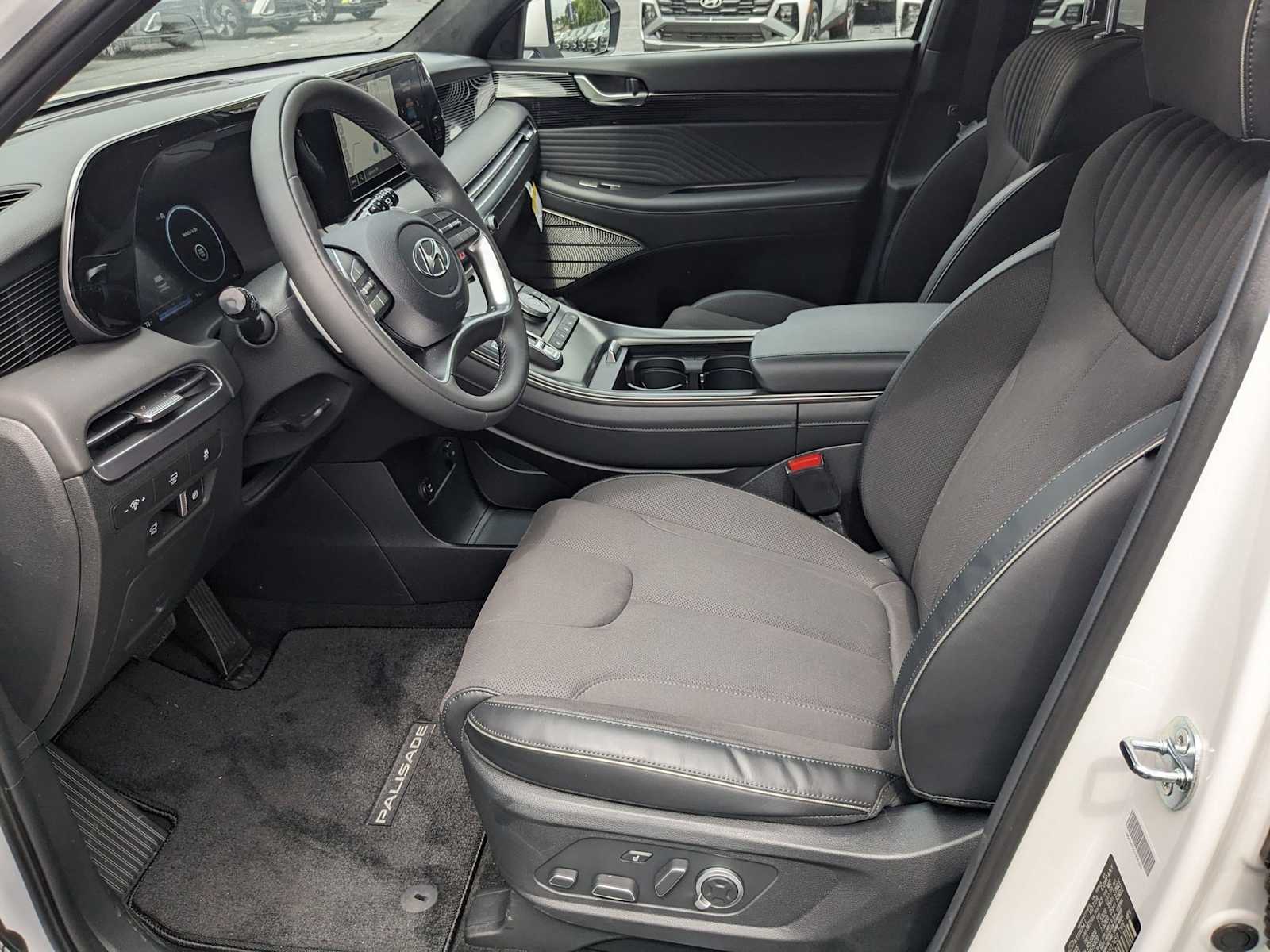 new 2025 Hyundai Palisade car, priced at $54,823