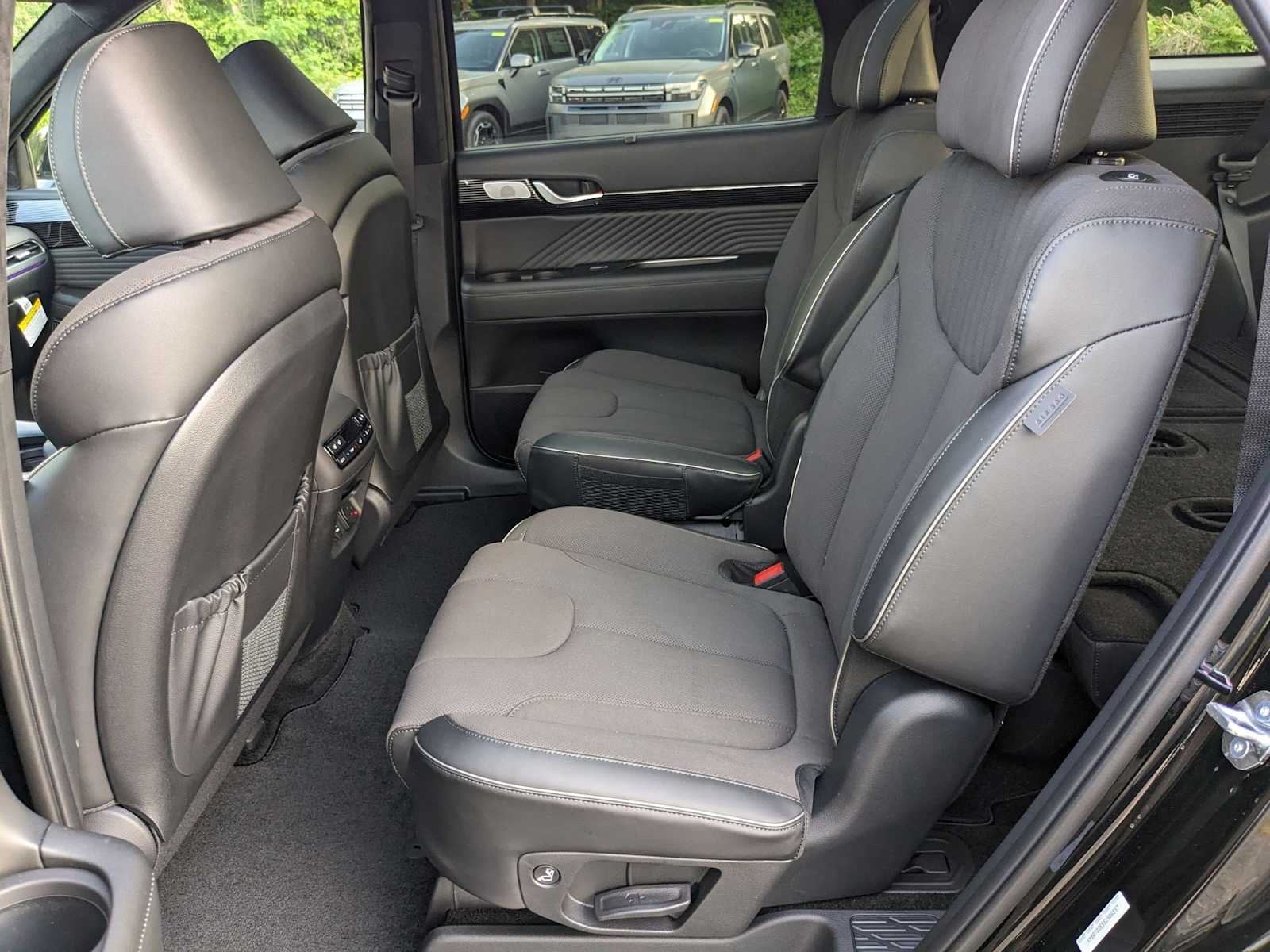 new 2025 Hyundai Palisade car, priced at $54,454
