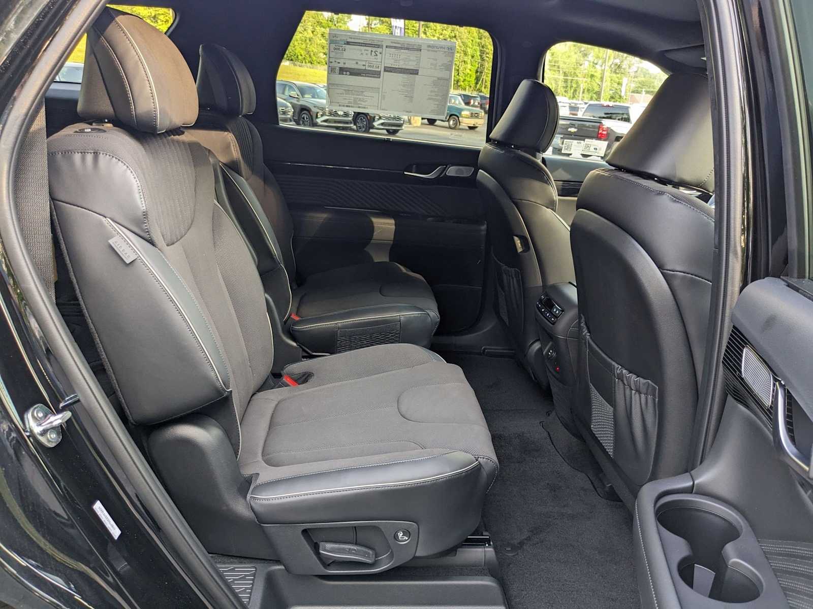 new 2025 Hyundai Palisade car, priced at $54,345