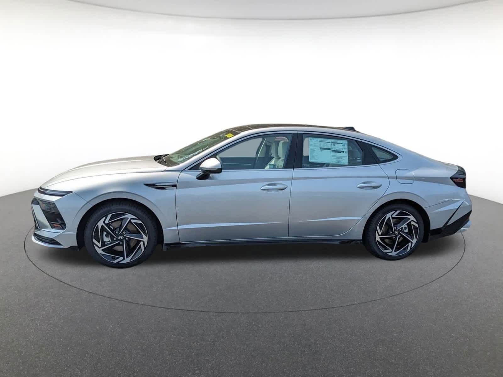 new 2025 Hyundai Sonata car, priced at $32,880