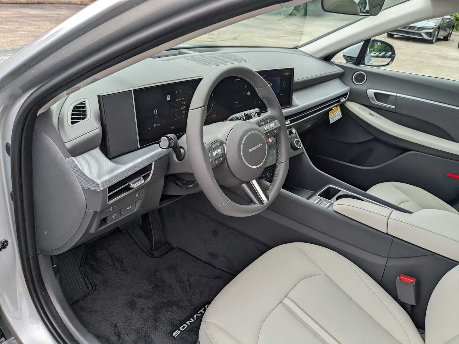 new 2025 Hyundai Sonata car, priced at $32,895