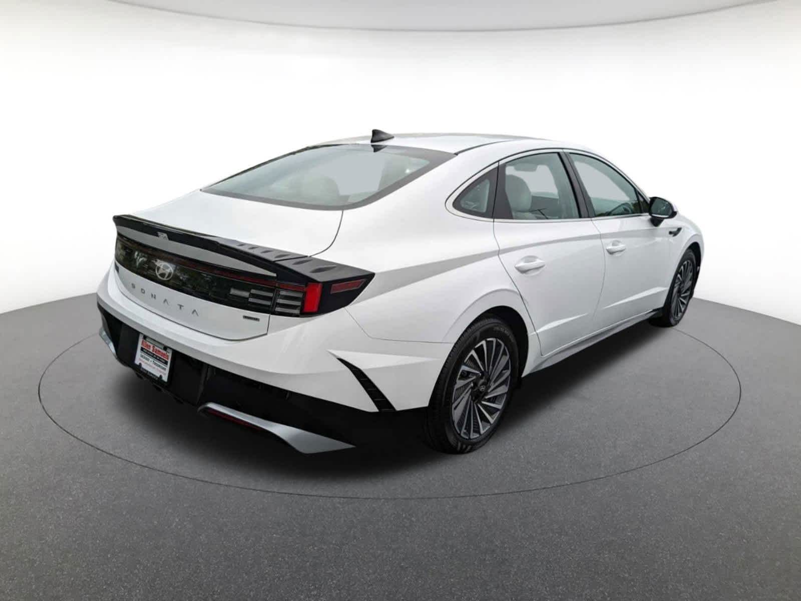 new 2024 Hyundai Sonata Hybrid car, priced at $29,625