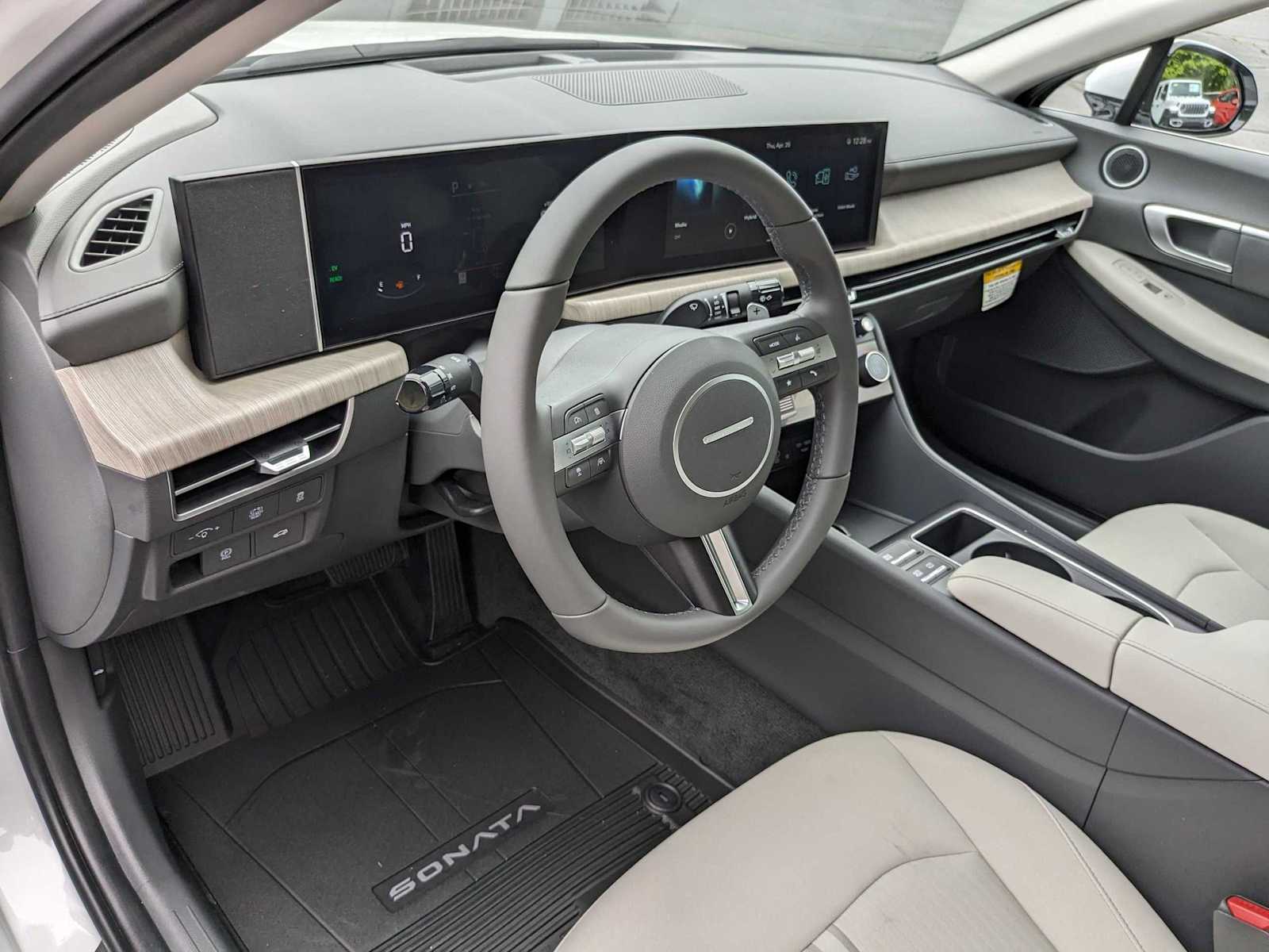 used 2024 Hyundai Sonata Hybrid car, priced at $27,000