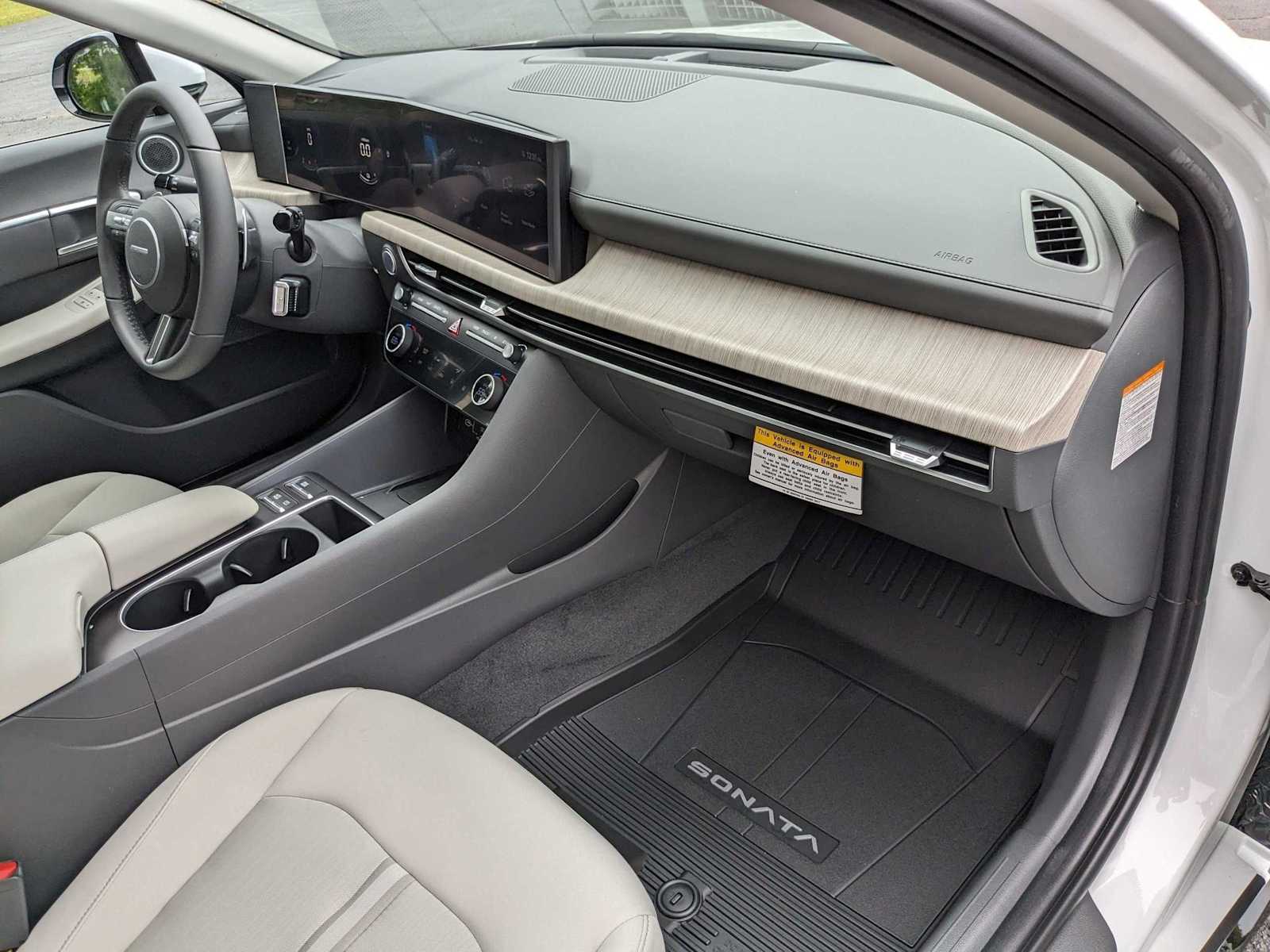 used 2024 Hyundai Sonata Hybrid car, priced at $27,000