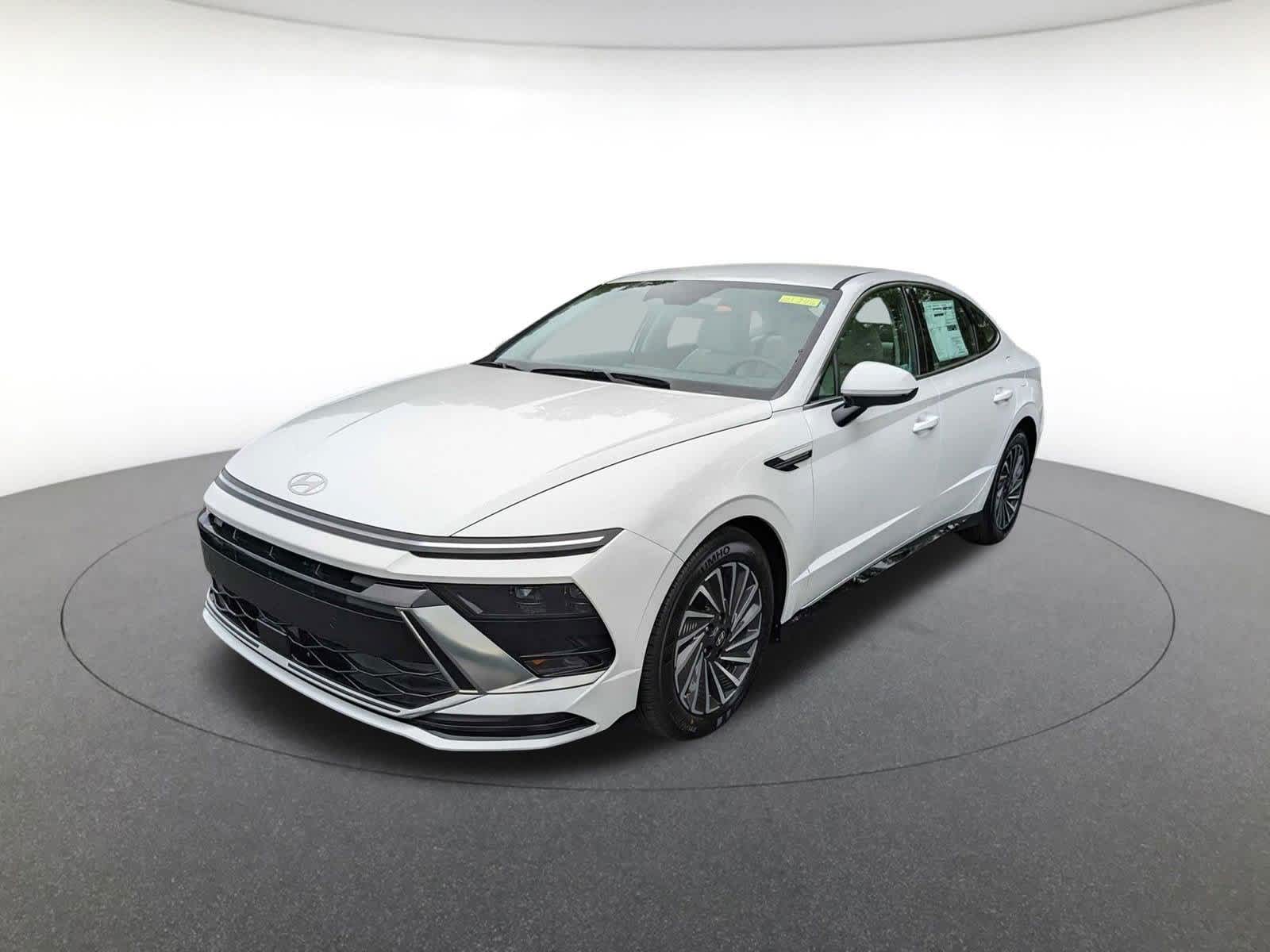 used 2024 Hyundai Sonata Hybrid car, priced at $27,000