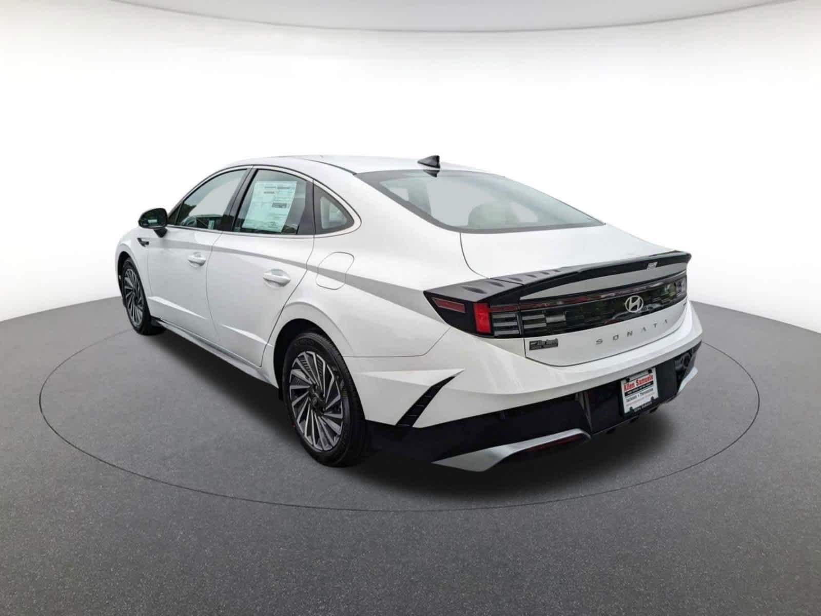 used 2024 Hyundai Sonata Hybrid car, priced at $27,000