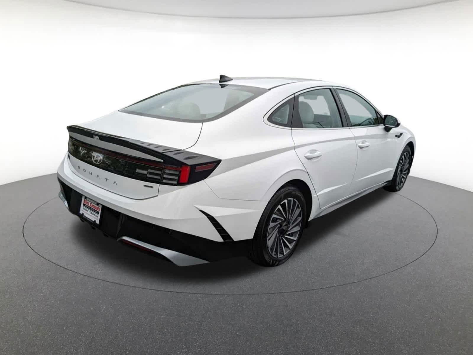 used 2024 Hyundai Sonata Hybrid car, priced at $27,000