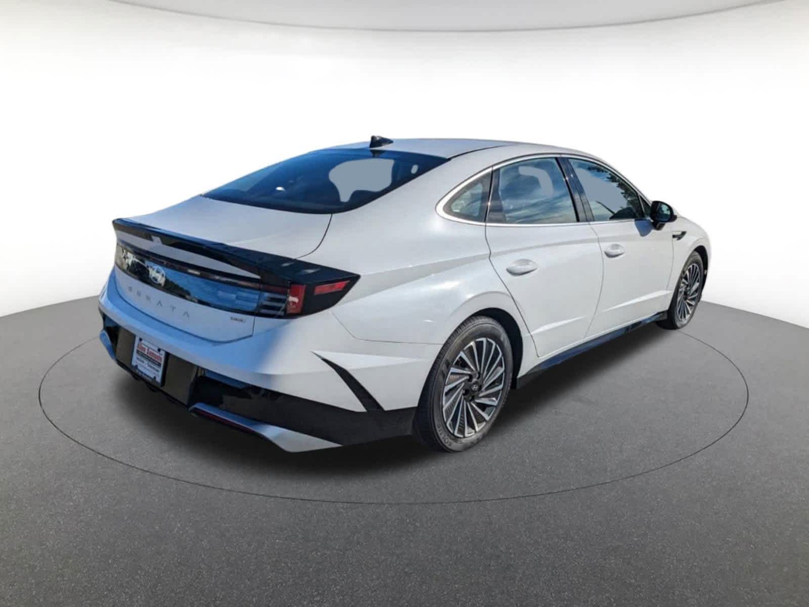 new 2024 Hyundai Sonata Hybrid car, priced at $29,800