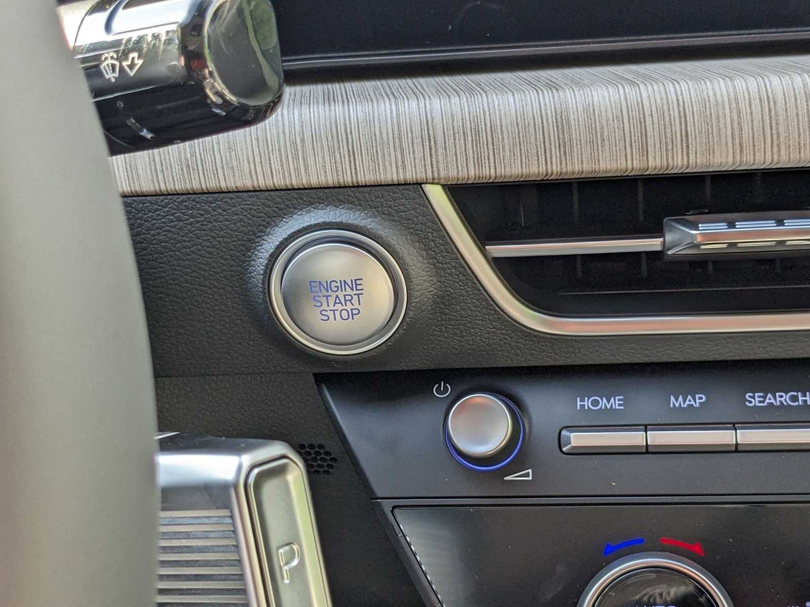 new 2025 Hyundai Sonata Hybrid car, priced at $33,080