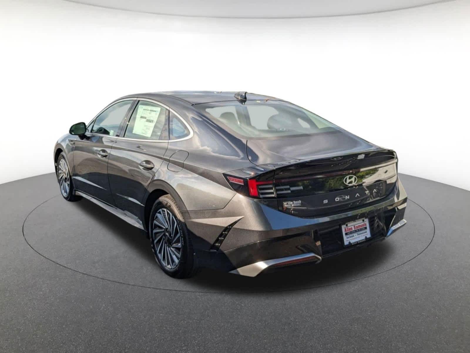 new 2025 Hyundai Sonata Hybrid car, priced at $33,080
