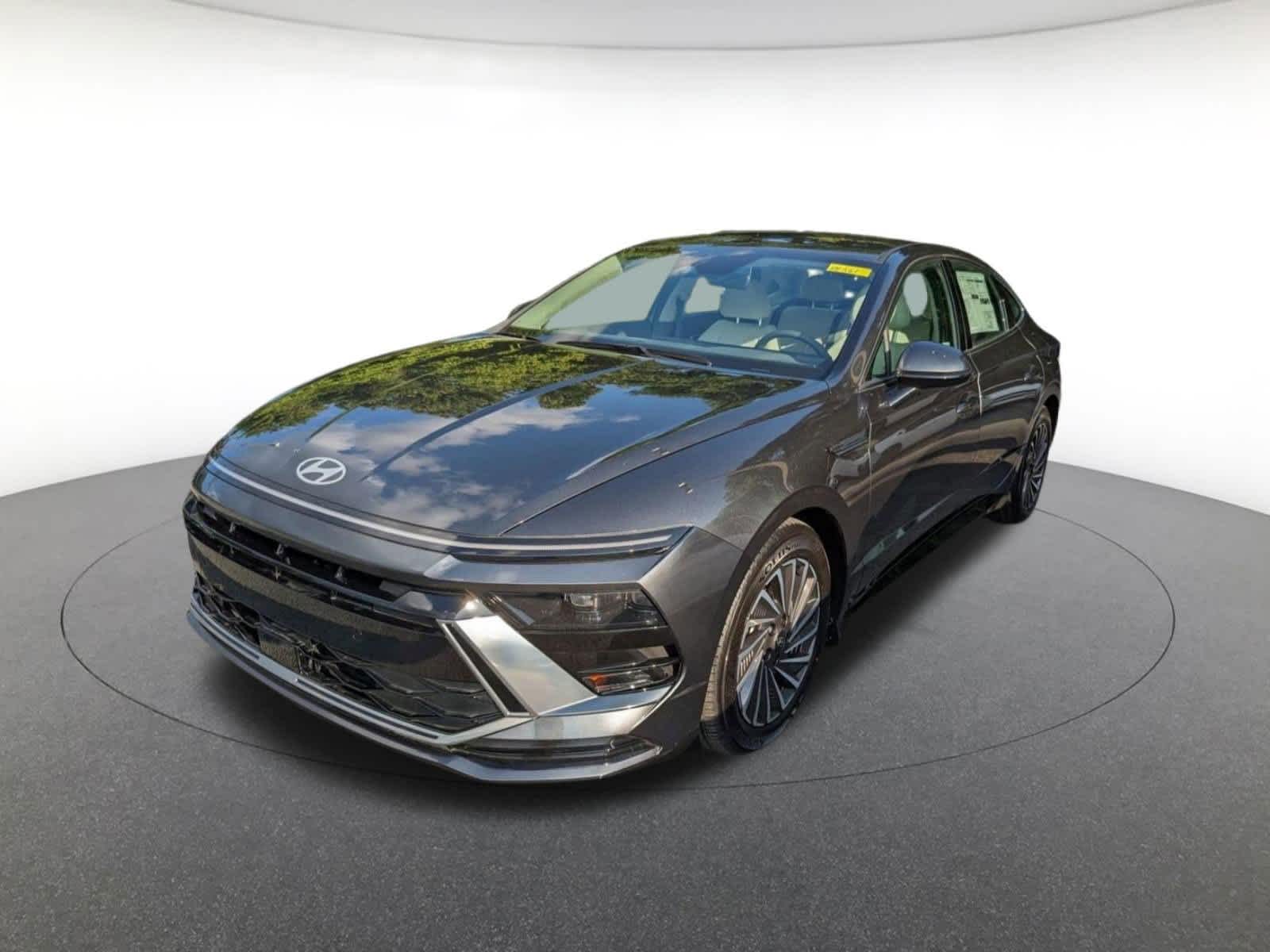 new 2025 Hyundai Sonata Hybrid car, priced at $33,080