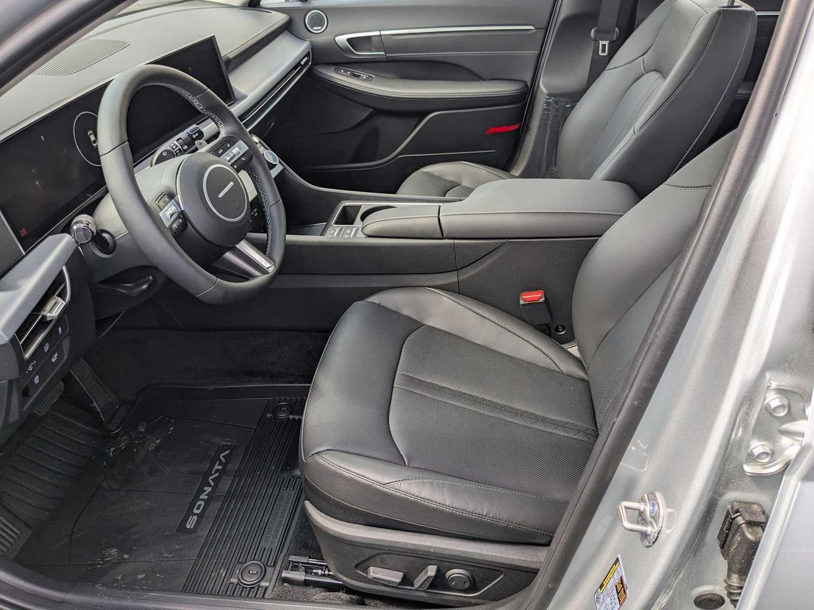 new 2025 Hyundai Sonata Hybrid car, priced at $38,340