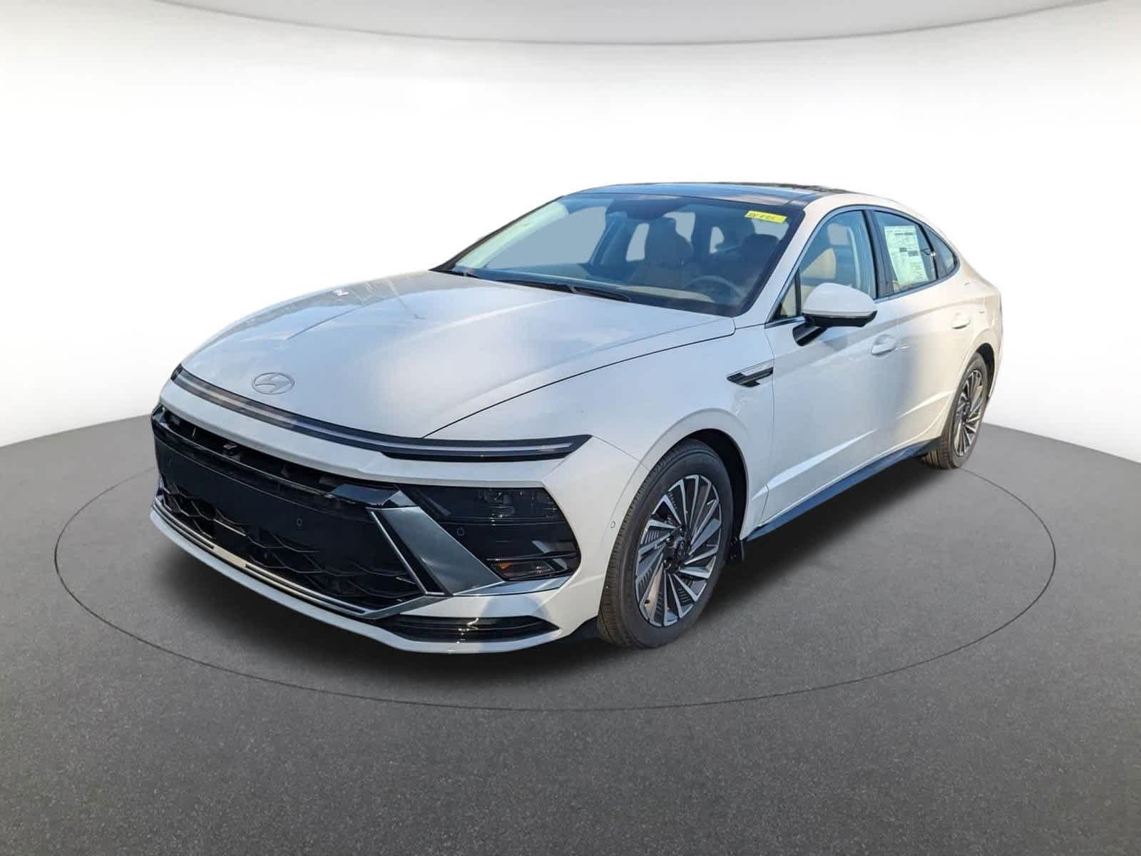 new 2025 Hyundai Sonata Hybrid car, priced at $39,990