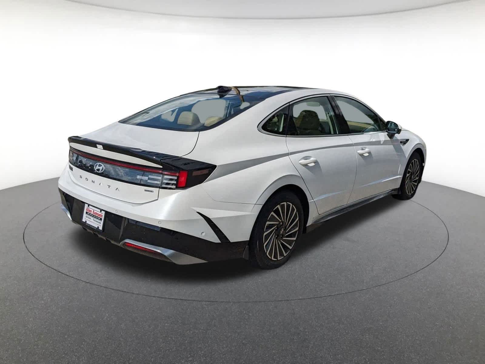 new 2025 Hyundai Sonata Hybrid car, priced at $39,960